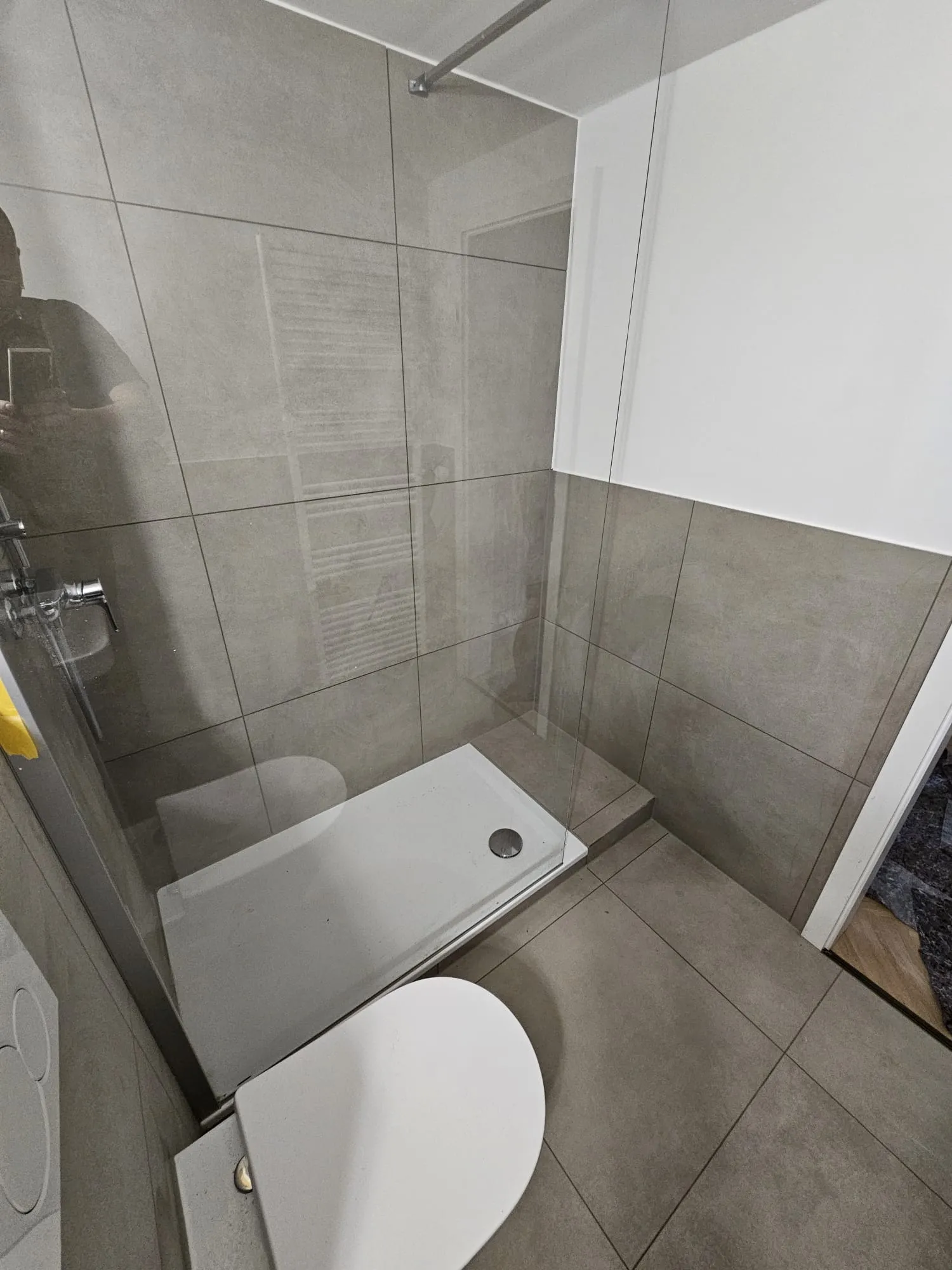 Dusche grossformat fliesen – Fliesenarbeit von Romanowski Fliesenlegermeister, Solingen