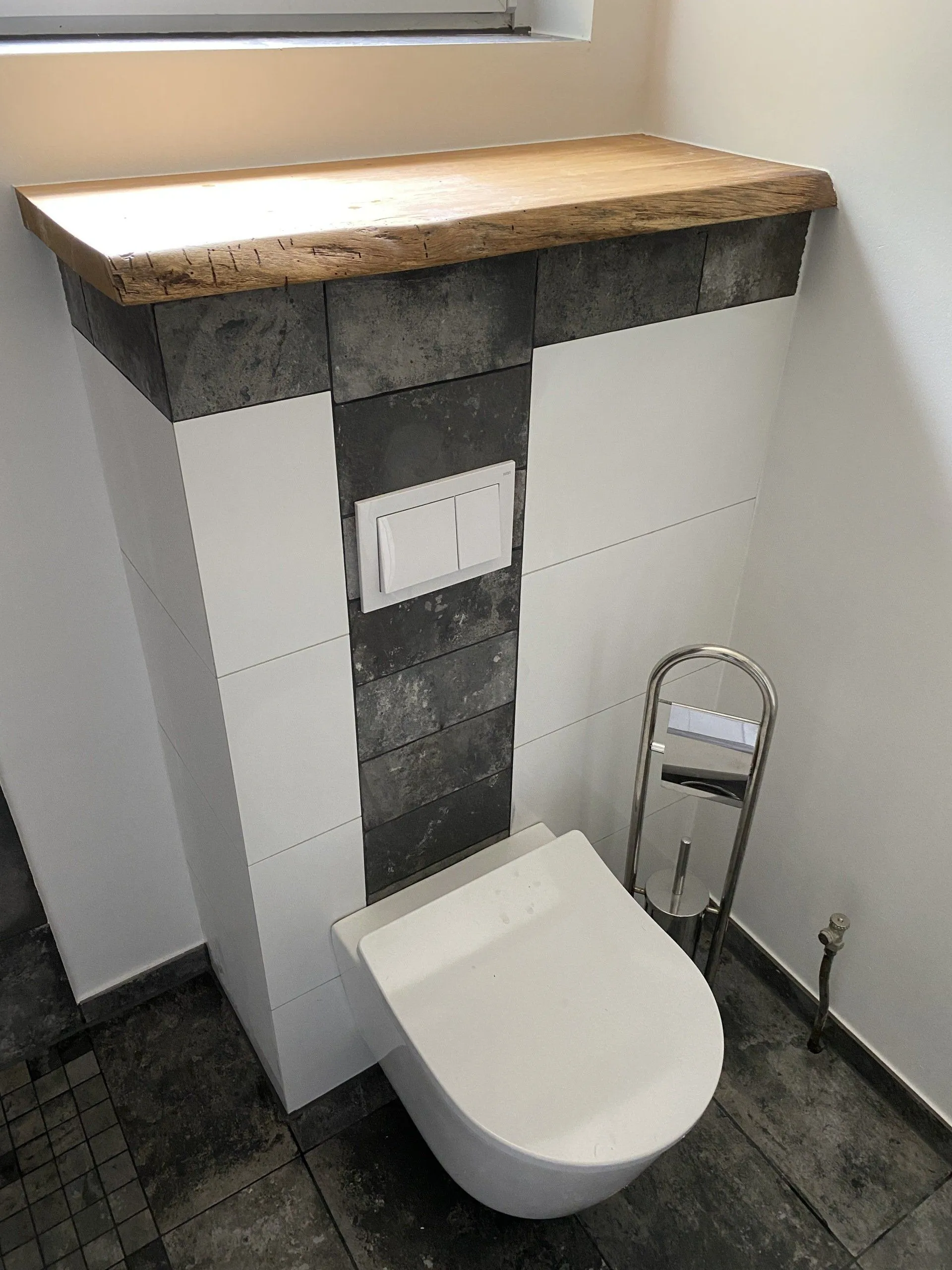 Gaeste wc grossformat fliesen – Fliesenarbeit von Romanowski Fliesenlegermeister, Solingen