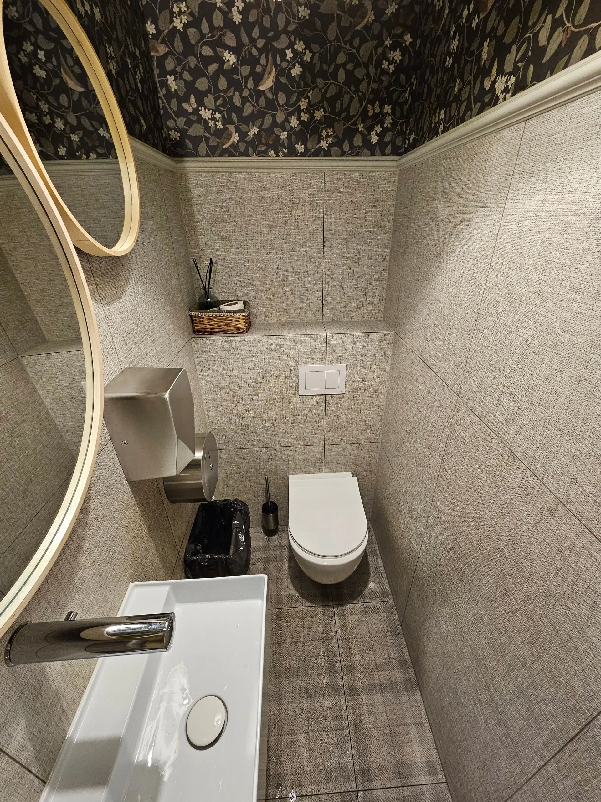 Terrazzo fliesen gaeste wc – Fliesenarbeit von Romanowski Fliesenlegermeister, Solingen