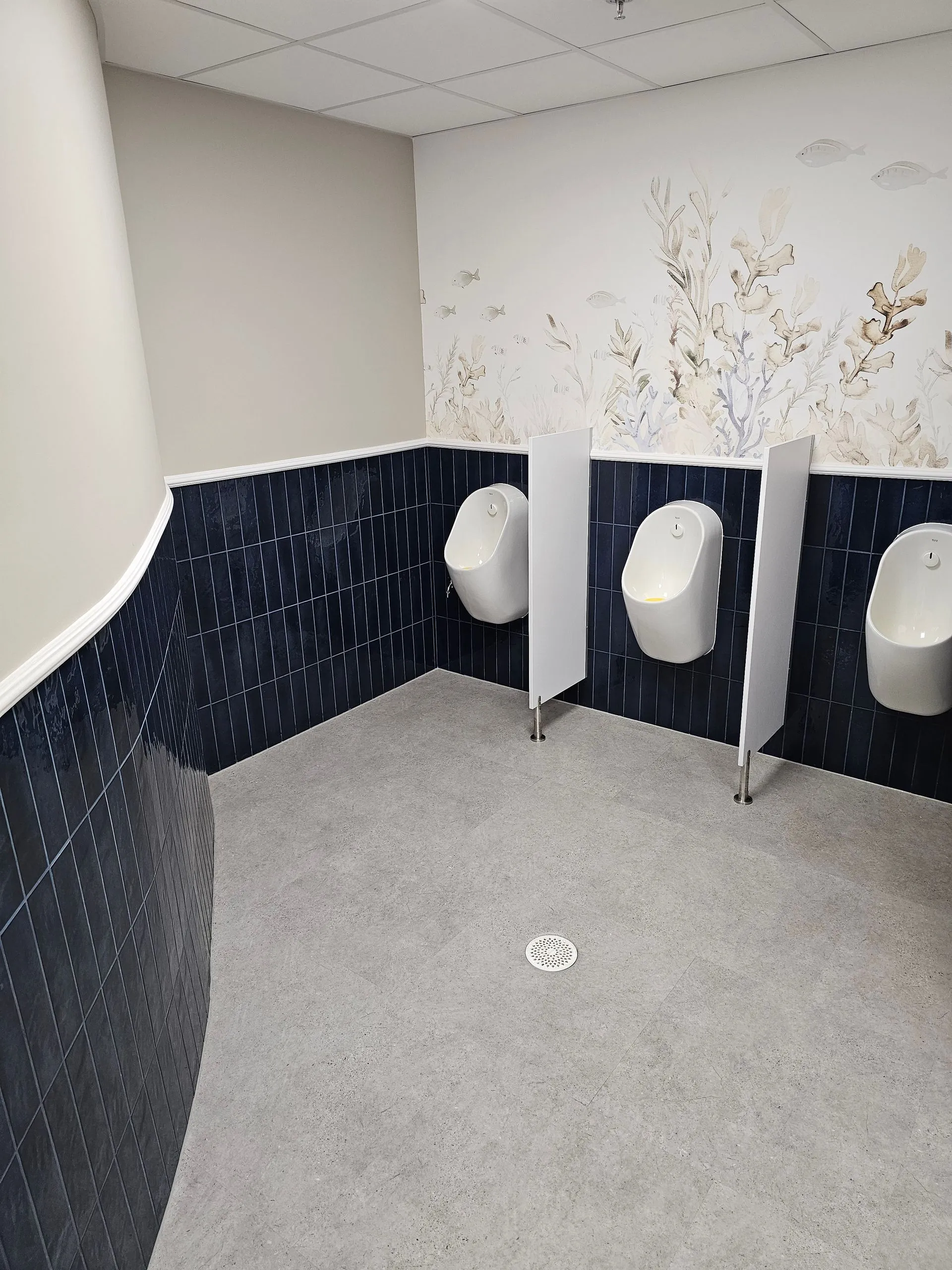 Wandfliesen blau gaeste wc – Fliesenarbeit von Romanowski Fliesenlegermeister, Solingen